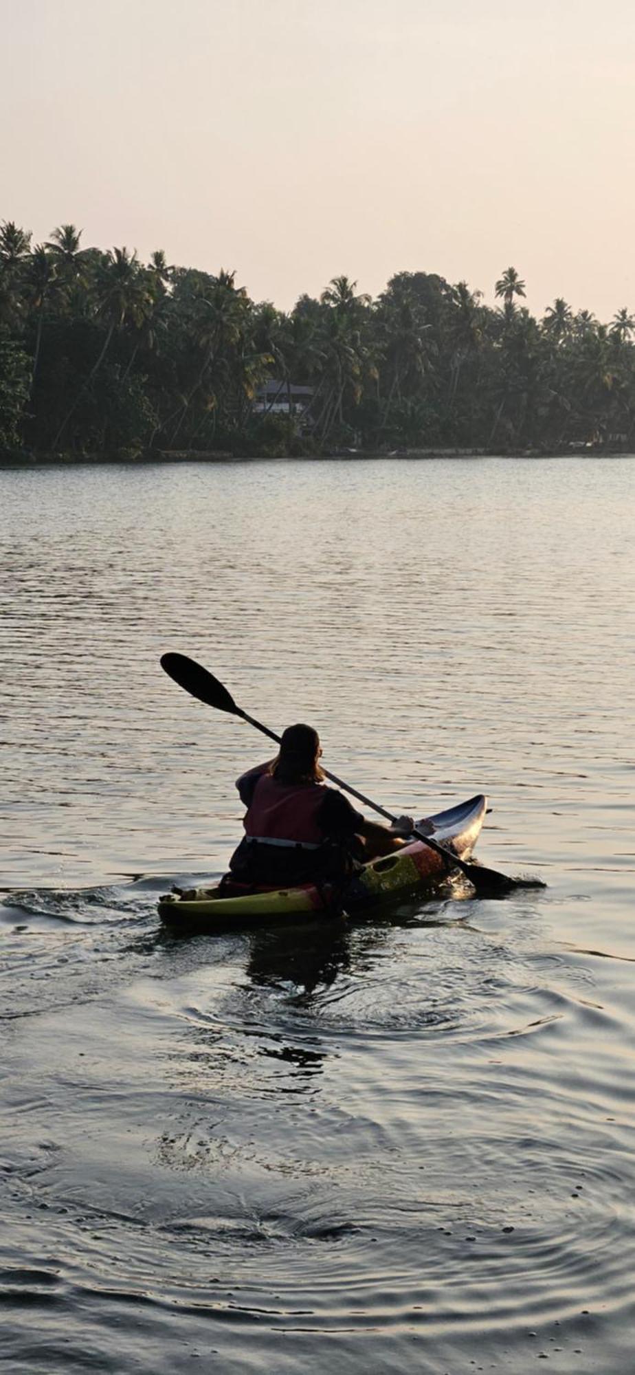 Islandstay-A Riverside Property Kollam Eksteriør bilde