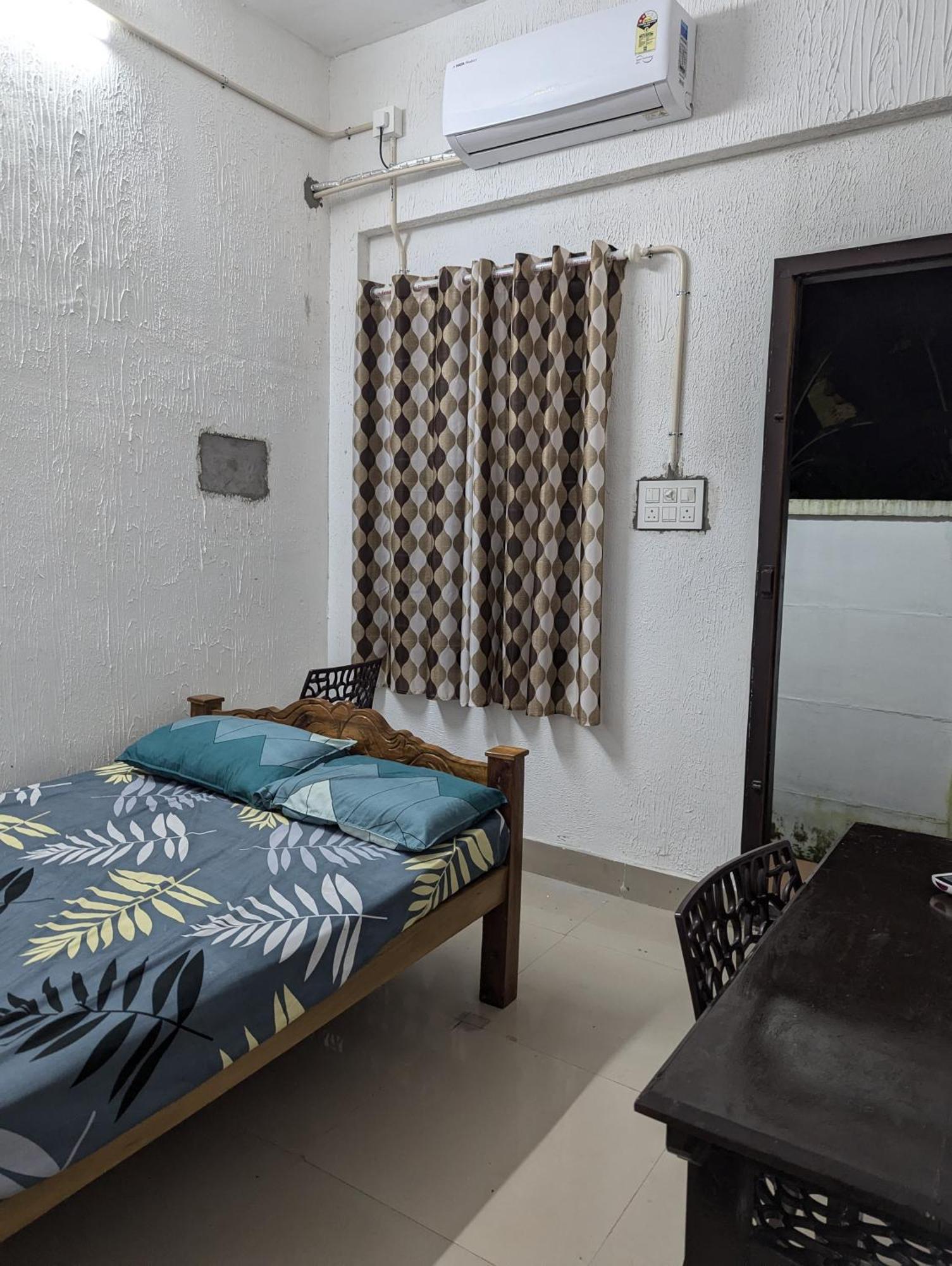 Islandstay-A Riverside Property Kollam Eksteriør bilde